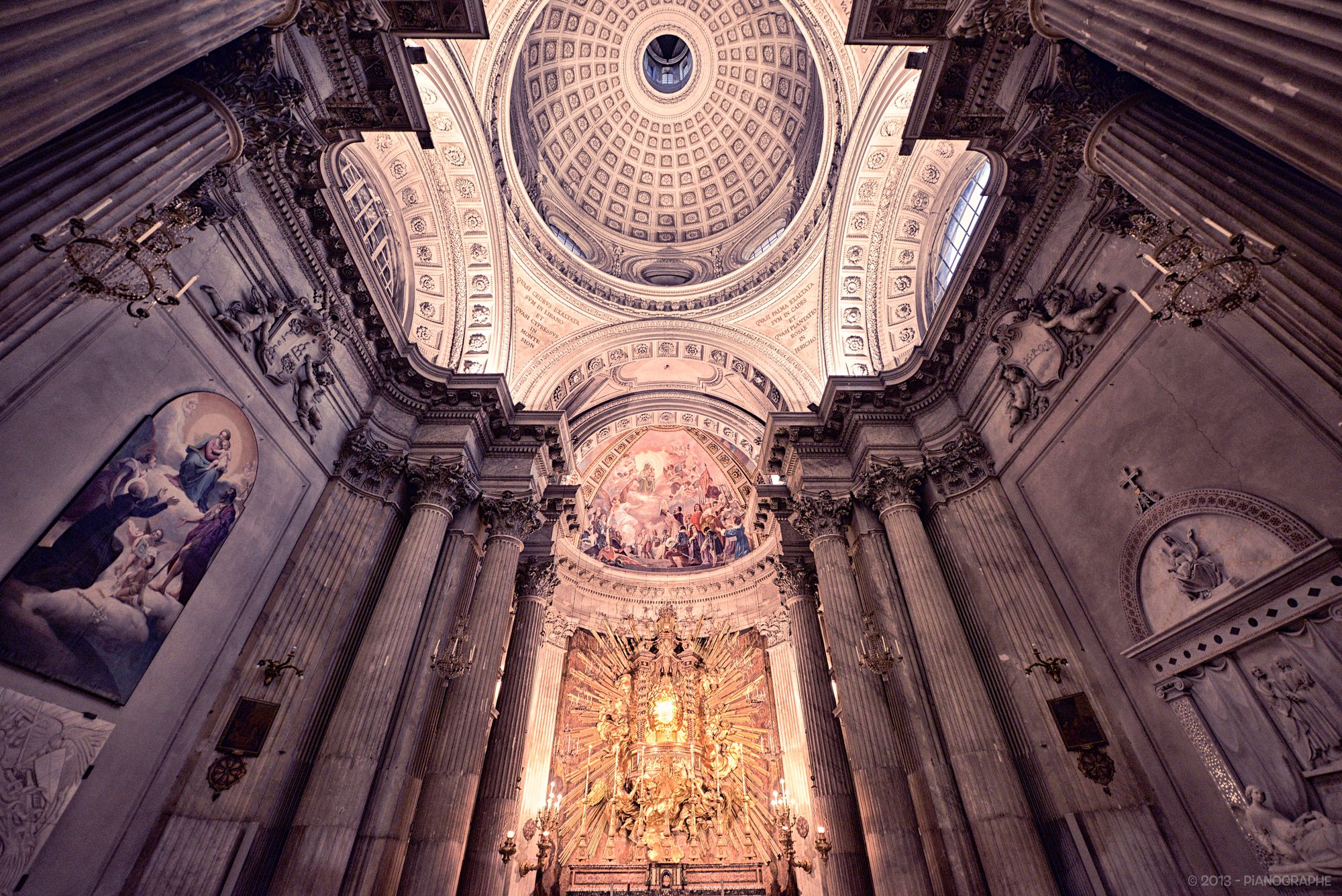 Basilique Santa-Maria In Portico in Campitelli
